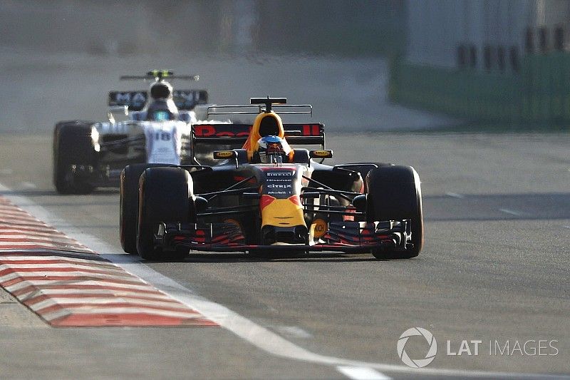 Vídeo: el triple adelantamiento de Ricciardo elegido como el mejor de 2017