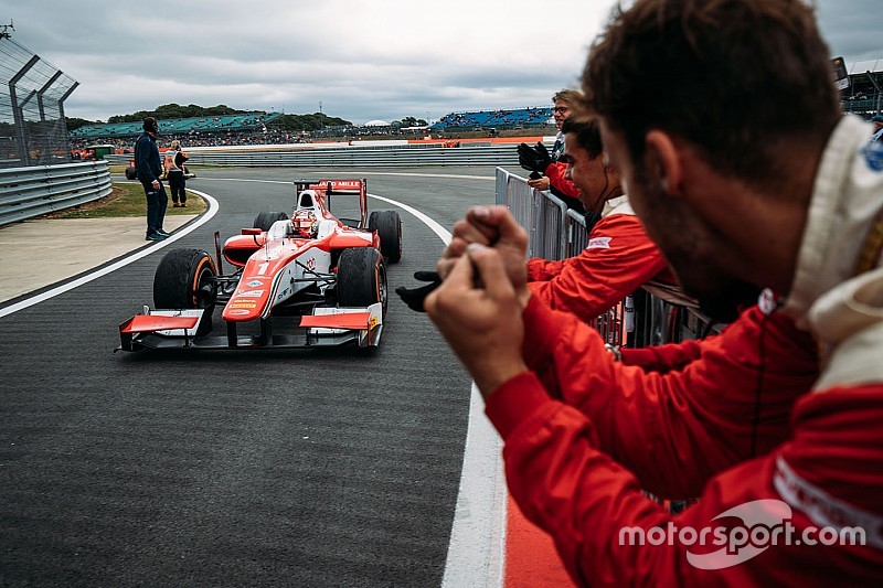 'Dos veces ardiendo camino de la victoria', por Charles Leclerc