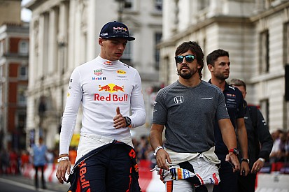 A Red Bull kizárta, hogy ülést adjanak Alonsónak a Forma-1-ben