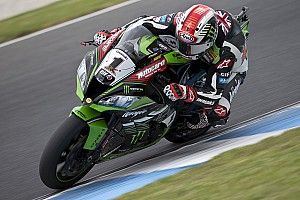 WSBK Phillip Island: Rea wint eerste race met 0.04s