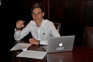 Sheldon Van Der Linde sulla Audi RS 3 LMS TCR della PROSport Performance