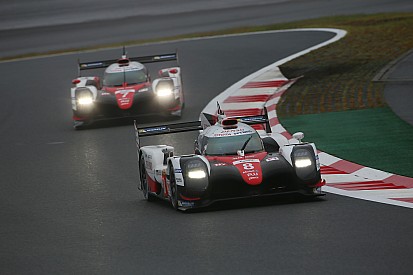 Fuji, 2° Ora: le Toyota passano al comando
