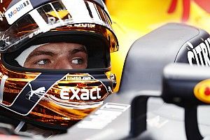 Verstappen még csak gondolni sem akar a Ferrarira