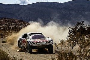 В Peugeot исключили командную тактику на «Дакаре»