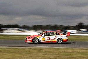 Winton Supercars: McLaughlin beats Mostert to pole 