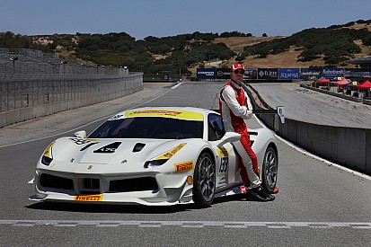 El actor Michael Fassbender corrió con Ferrari