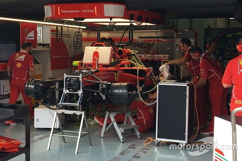 Cambio de motor en el coche de Sebastian Vettel, Ferrari SF70H