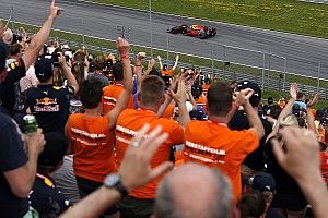 In beeld: Het oranjelegioen op de been voor Max Verstappen