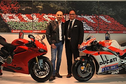 Shell Advance Ducati, il lubrificante nato dalla collaborazione tra Shell e Ducati