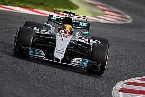 Hamilton espera ritmo "espetacular" da Ferrari na Austrália