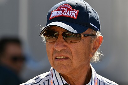 Kell valaki a Ferrarinál, aki kezeli a Vettel-Leclerc párost?!
