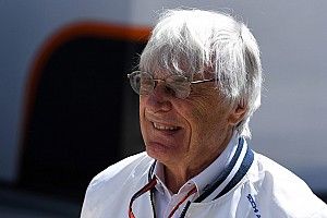 Ecclestone begrijpt niets van verbod op gridgirls: "Het hoort bij de show!"