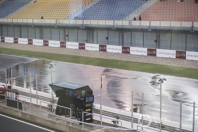 Los equipos de MotoGP recibieron el protocolo para el test en mojado de Qatar