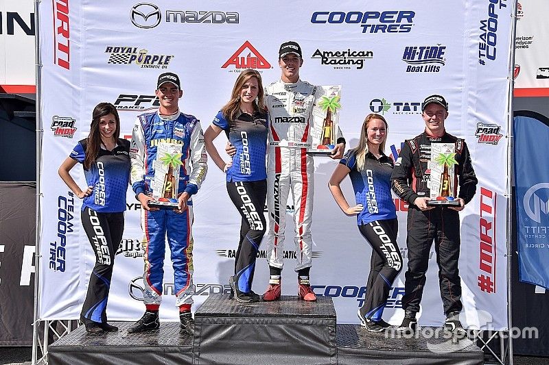 Barber USF2000: Askew domina la primera carrera