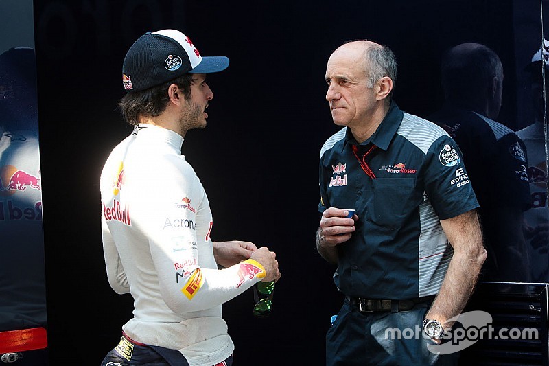 Sainz, confianza plena en Toro Rosso... y en la promesa de Renault