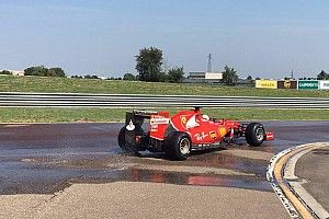 Джовинацци протестировал новые дождевые шины Pirelli