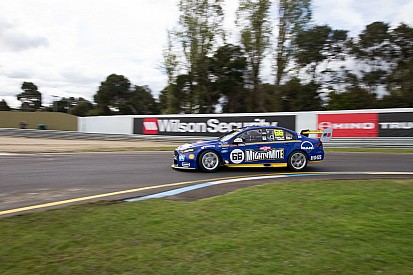 Sandown 500: Coulthard tops damp warm-up