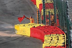 Гонку Формулы 2 в Бельгии отменили после страшной аварии на втором круге