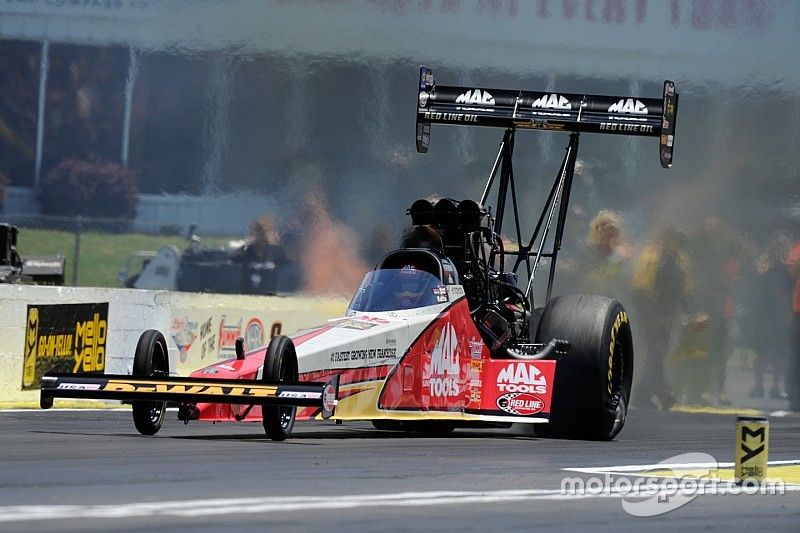 Kalitta, Worsham, Anderson, and Krawiec race to qualifying lead at NHRA Nationals