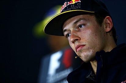 Amikor Kvyat az őrületbe kergette Vettelt: a nagy balhé Szocsiban