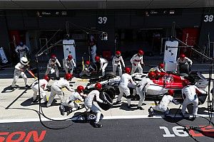 A Sauber kudarcai ellenére Leclerc egyre bizakodóbb
