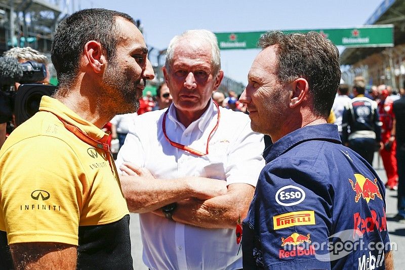 Cyril Abiteboul, Managing Director, Renault Sport F1 Team, Helmut Markko, Consultant, Red Bull Racin