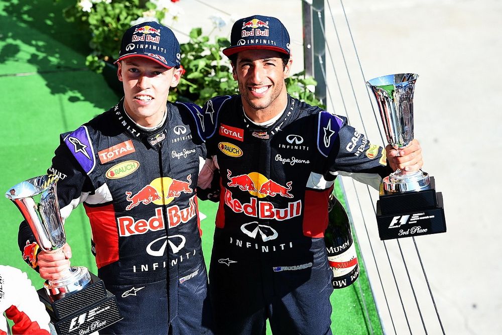Kvyat called Red Bull before Ricciardo exit news