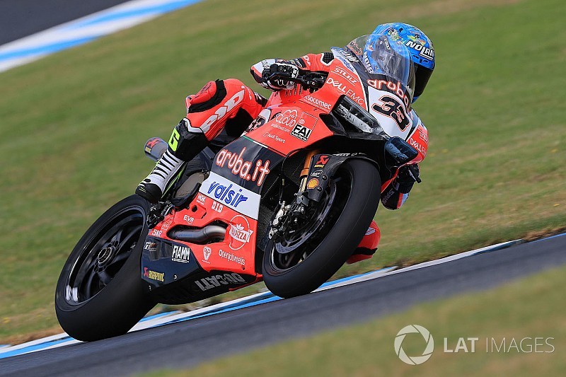 Marco Melandri jubelt über Sieg in "richtig verrücktem Rennen"