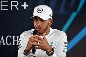 Hamilton dice que el inicio de los entrenamientos "es horrible"