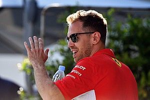 Vettel brinca sobre Ricciardo na Ferrari: “É um bom garoto”