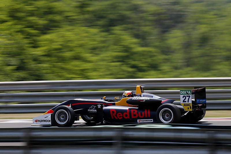 Ticktum y Ahmed, pole para las carreras del domingo en Hungría