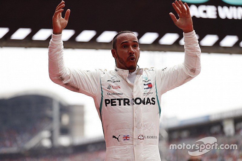 Hamilton na verhoor stewards: “Ze begrepen dat er verwarring was"