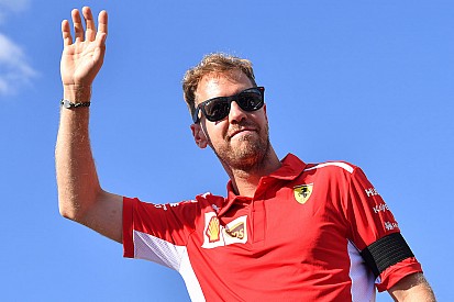 Vettel en Ferrari ogen sterk: "Maar het is close met Red Bull en Mercedes"