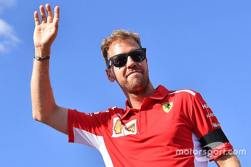 Vettel en Ferrari ogen sterk: "Maar het is close met Red Bull en Mercedes"