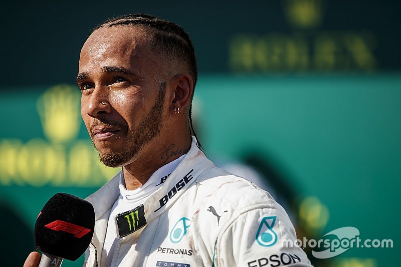 Hamilton: "Con l'introduzione del peso minimo per i piloti nel 2019 dovrò essere un atleta differente. Non vedo l'ora"