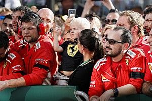 Apja és fia egymást kergeti a gokartpályán: Kimi és Robin Räikkönen