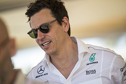 Mercedes poderia sair da Fórmula 1, diz Wolff