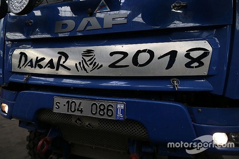 El Dakar 'arranca' con el embarque en Le Havre