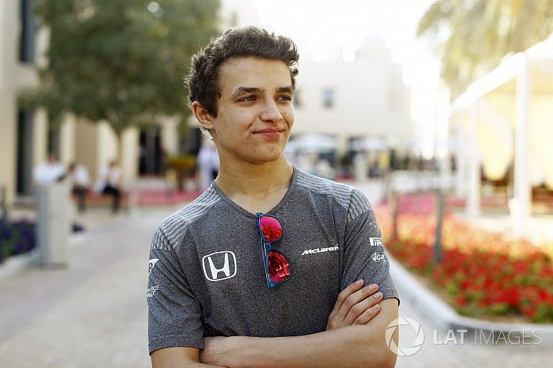 Norris en Sette Camara met Carlin in F2