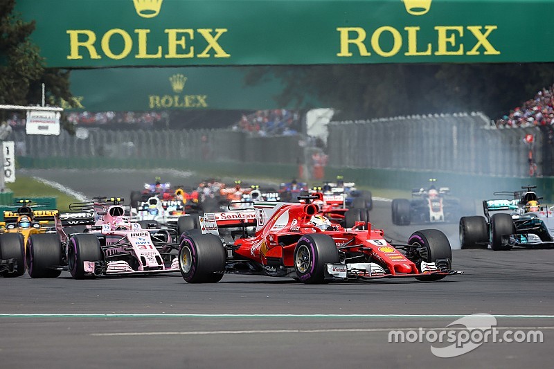 Lauda kritisi manuver agresif Vettel terhadap Hamilton