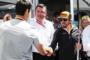 Boullier: "Nadie puede cuestionar la motivación de Alonso"