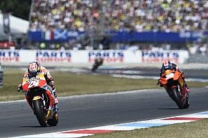 Pedrosa sofre por estar desmotivado, diz Márquez