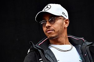 Horner considera a Hamilton como la clave del mercado de pilotos