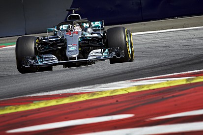 Mercedes n'accable pas son responsable de la stratégie