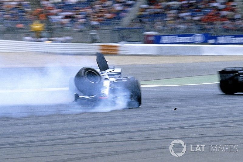 Como Bottas em Baku, veja outros GPs perdidos de forma cruel