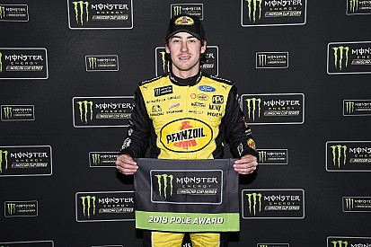 Ryan Blaney earns pole position over Kevin Harvick at Las Vegas