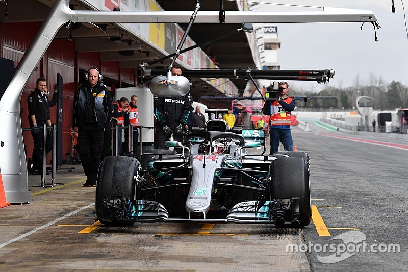 Tes Barcelona: Hamilton kuasai hari keempat, Red Bull bermasalah