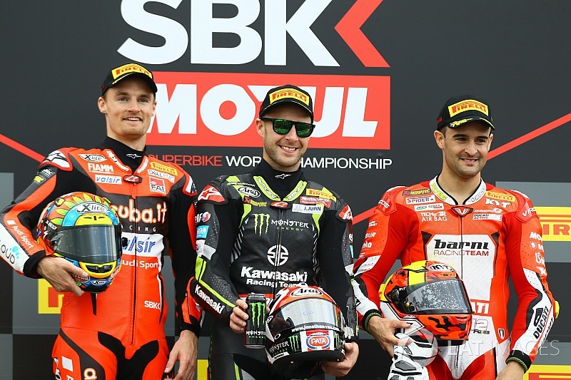 Rea gana en Motorland y Forés pone la emoción