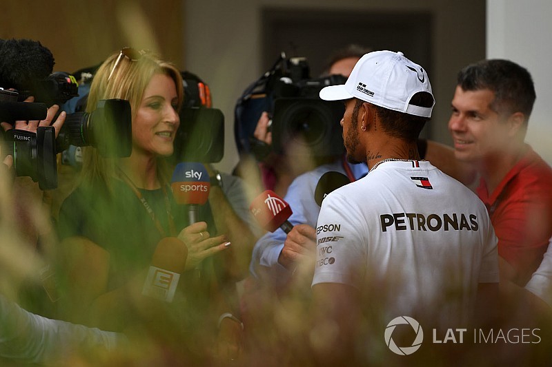 Hamilton: "Não tenho pressa em assinar minha renovação"