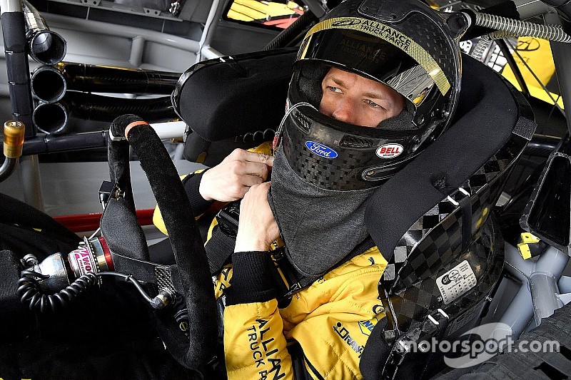 Keselowski gana la pole en New Hampshire y Suárez 13°